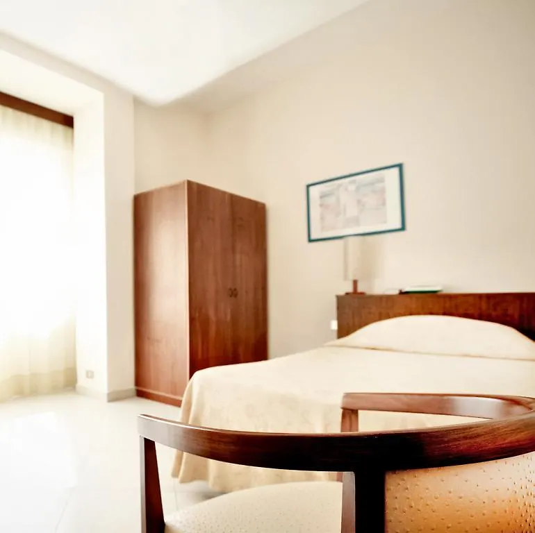 טאורמינה Hotel Continental