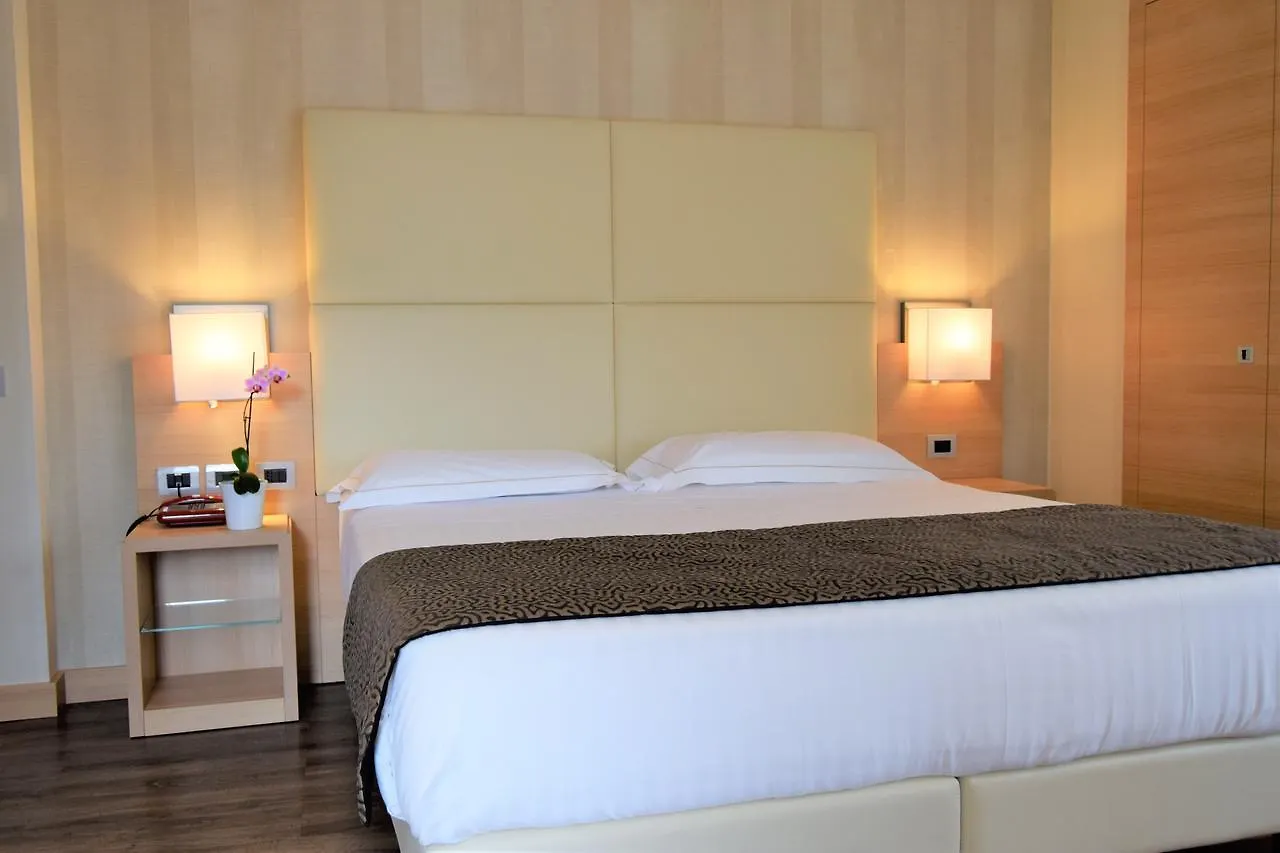 טאורמינה Hotel Continental