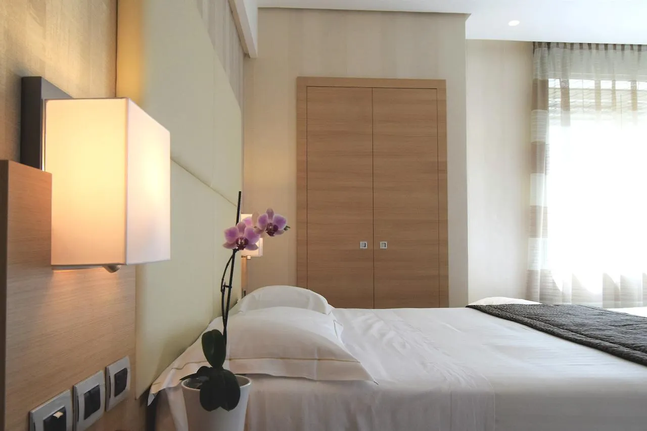 טאורמינה Hotel Continental