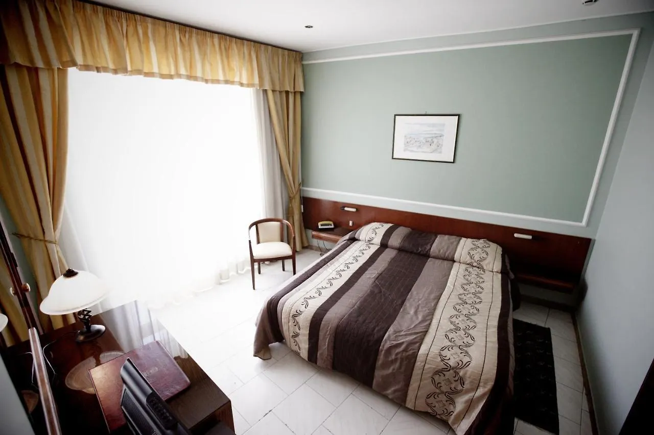 טאורמינה Hotel Continental