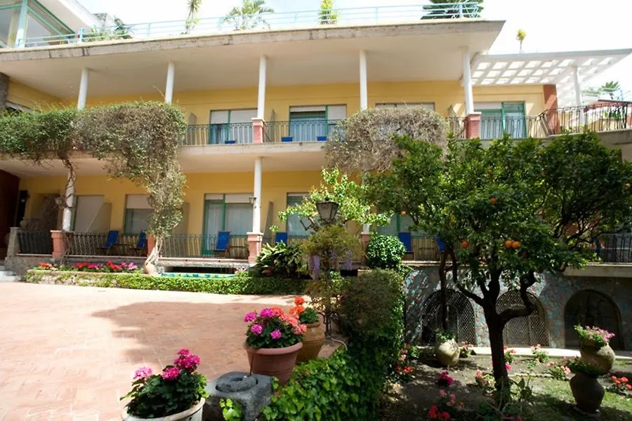 טאורמינה Hotel Continental
