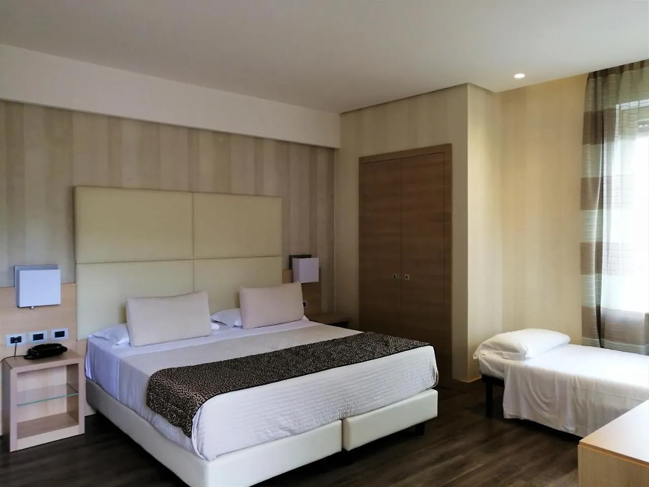 טאורמינה Hotel Continental איטליה